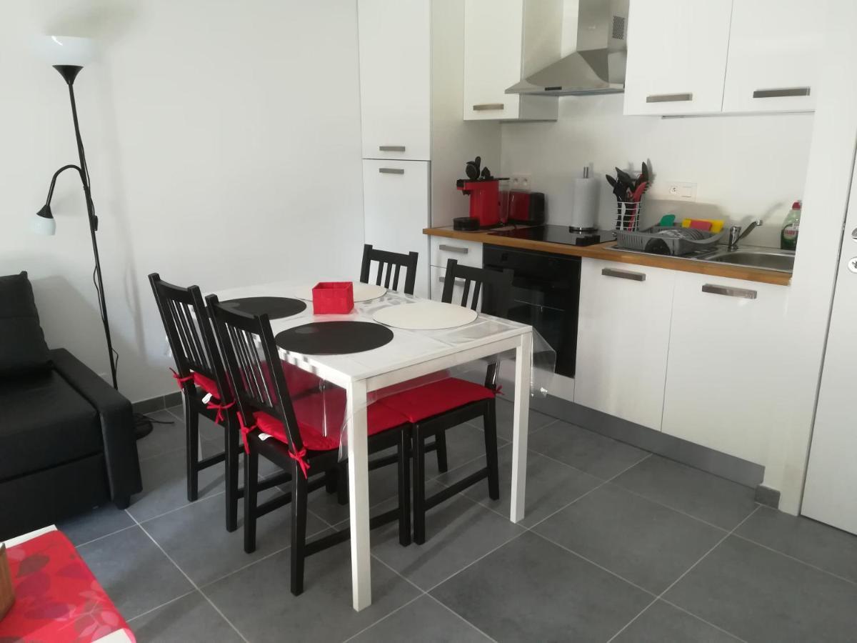 Studio 318 Amandine Apartment มัลเมอดี ภายนอก รูปภาพ