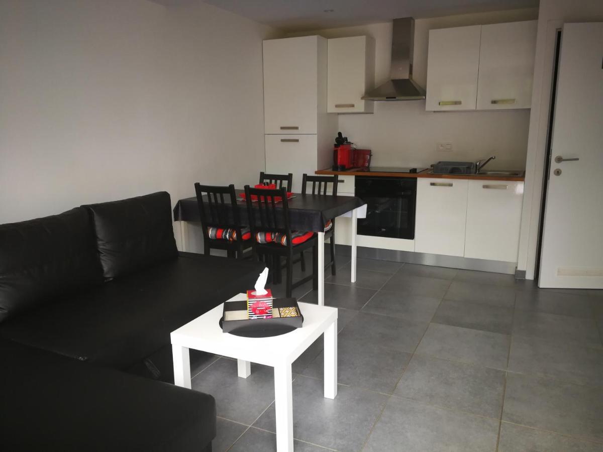 Studio 318 Amandine Apartment มัลเมอดี ภายนอก รูปภาพ